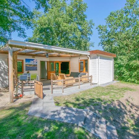 Witte Bungalow Уден Екстер'єр фото