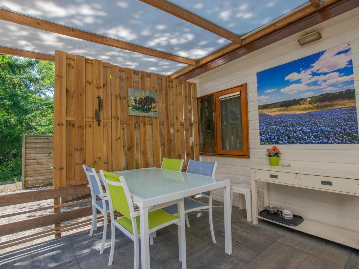 Witte Bungalow Уден Екстер'єр фото